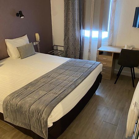 Location Chambres Hotel Joly Dun-le-Palestel Exterior photo